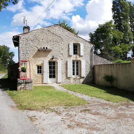 La Petite Maison Matha Buitenkant foto