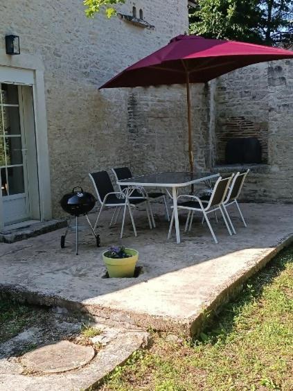 La Petite Maison Matha Buitenkant foto